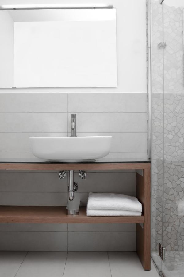 Hotel Poli Castelnovo di Sotto Екстериор снимка